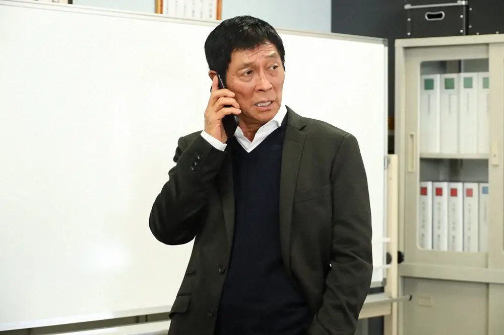 【画像・写真】さんま主演「心はロンリー」独特すぎる“OP曲”にネット爆笑「もうオモロい」「OPから飛ばしてるw」