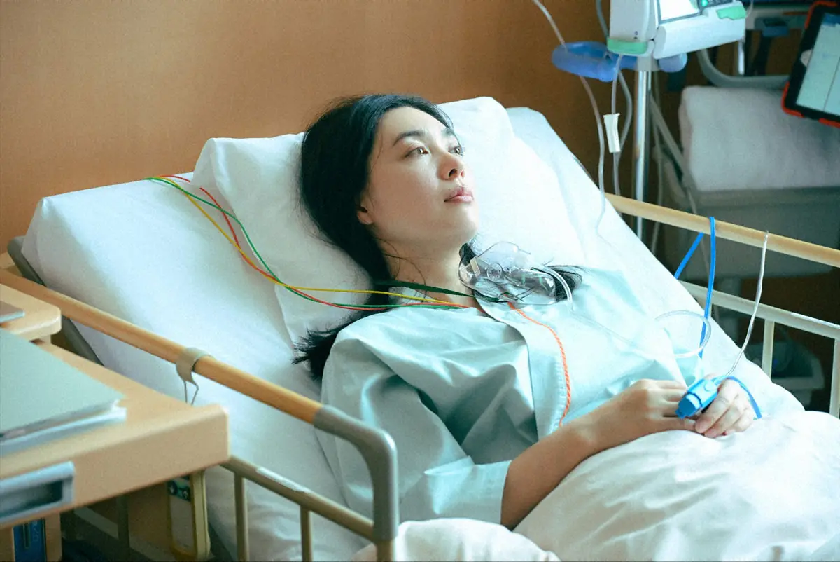 【画像・写真】TBS日曜劇場「アンチヒーロー」第9話、病床の桃瀬礼子を演じる吹石一恵（C）TBS