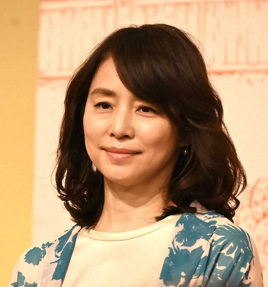 【画像・写真】54歳・石田ゆり子が“絶対”オススメする40代で始めるべき事とは？年齢についての悩みにエール