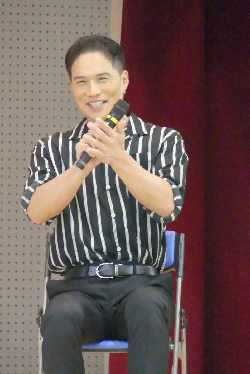 【画像・写真】市原隼人　揚げパン愛がさく裂「好きな献立聞かれたら即答」おいしい給食コンテスト入賞小学校を訪問