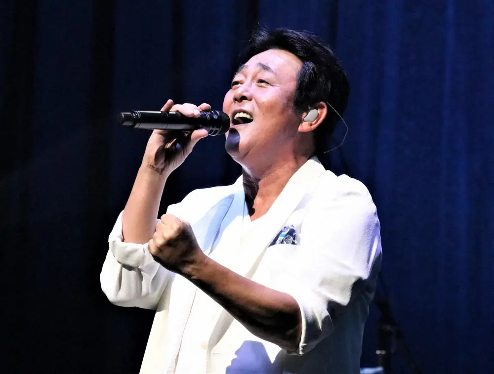 【画像・写真】TUBE前田亘輝　30日にもビザ「頂けるようです」　6・1ハワイ公演へ前進「少しでもご安心頂ければ」