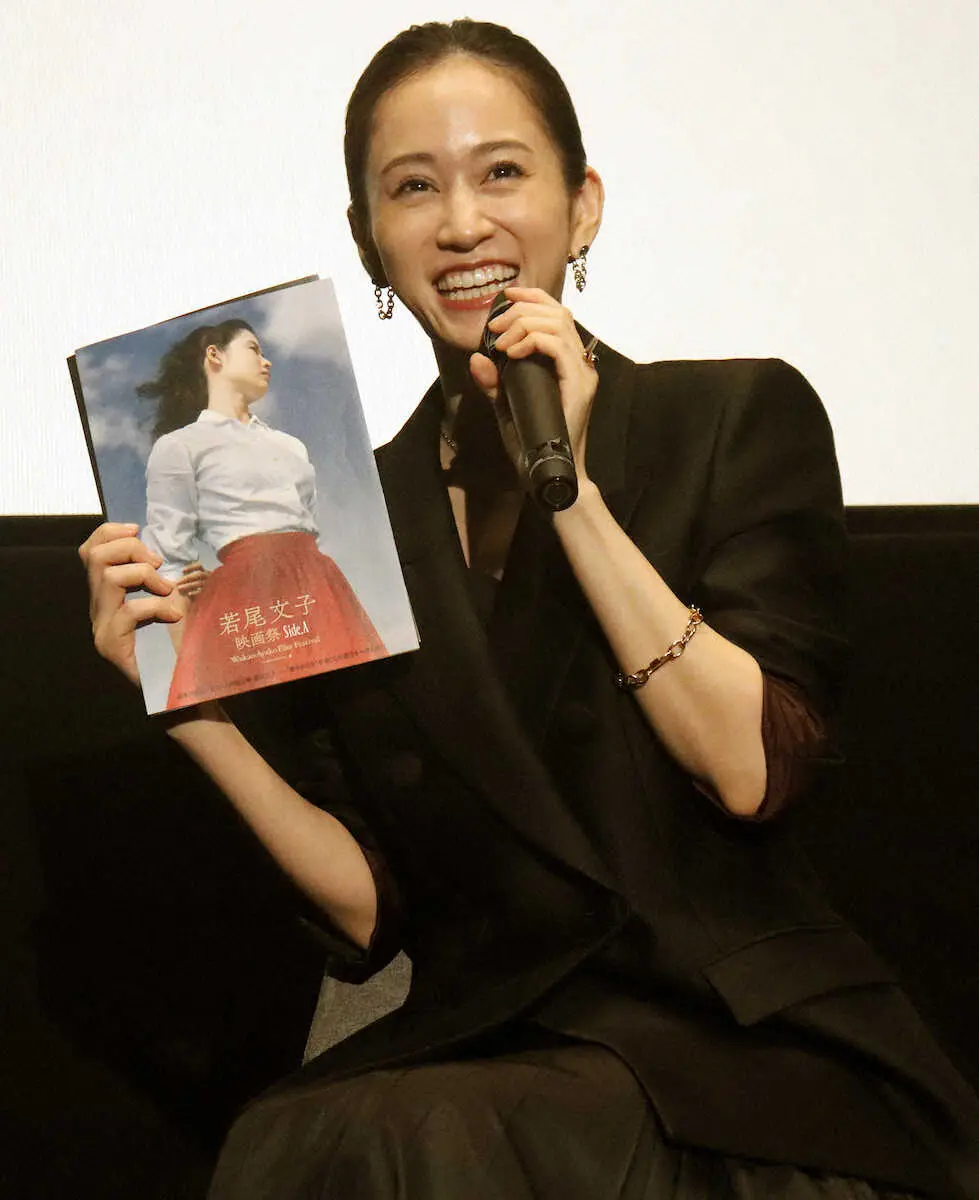 【画像・写真】若尾文子映画祭のトークショーに出席し、若尾への愛を語った前田敦子