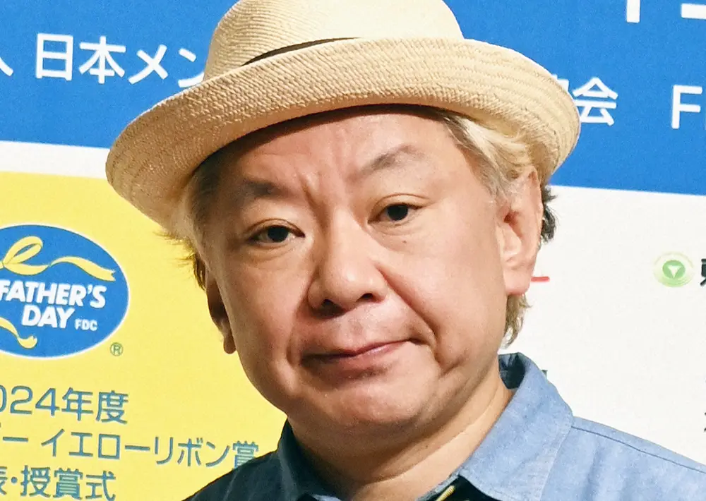 【画像・写真】鈴木おさむ氏　気温30度超の北海道・旭山動物園に息子と訪問　異様な光景に「早めに園を出ました」