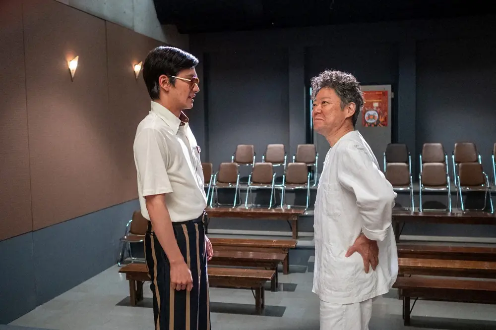 【画像・写真】「あんぱん」アンパンマン丸い顔は幼き千尋！嵩＆ヤムさん30年ぶり再会「ガキ呼ばわりw」ネット泣き笑い
