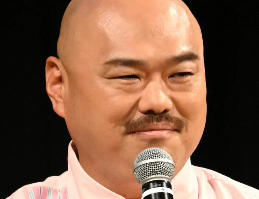 【画像・写真】クロちゃん　新年早々絶叫「推しメンのじゅりなが結婚とか、なんなのぉー」婚約指輪の写真添え…