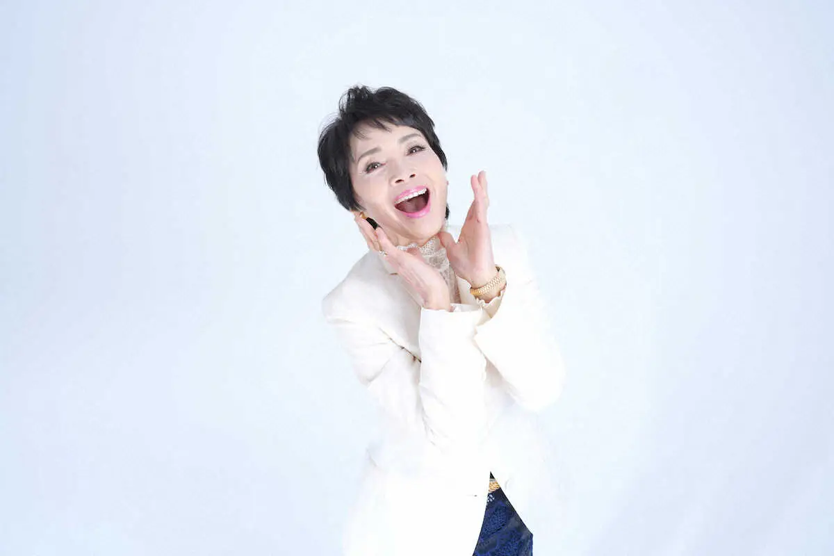 【画像・写真】由美かおる　デビュー60周年　今の目標はシニアのアイドル　“お銀”がシルバー世代に輝き届ける