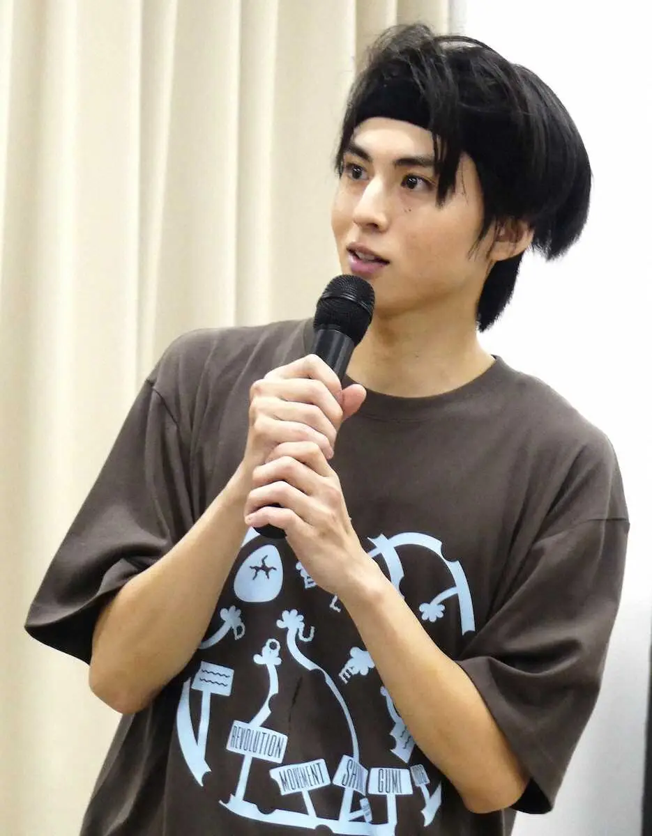 【画像・写真】酒井大成　つか作品へ初参加「ひいひい、ふうふう、はあはあ言いながら頑張っています」