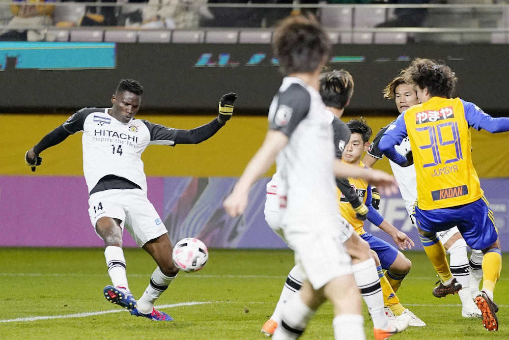 【画像・写真】柏がアウェーで仙台に快勝　オルンガは得点王独走の26ゴール目　15年ぶり30点超え視界に