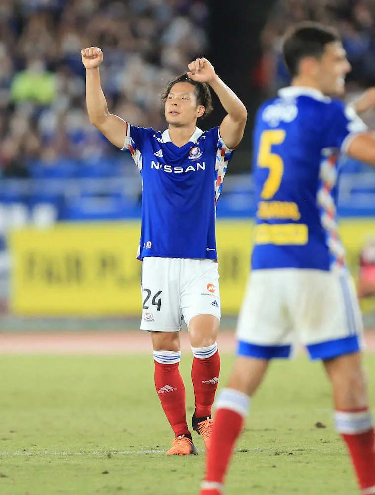 【画像・写真】首位の横浜が鹿島に完勝　MF岩田が先制点の起点に2点目のゴール「枠に飛ばすことだけを考えた」