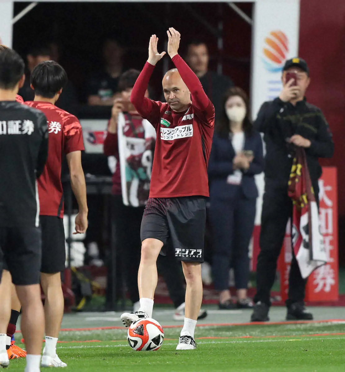 【画像・写真】神戸・永井SDがイニエスタ去就問題浮上後初対応「守秘義務がある」サポーター連合の要望については…