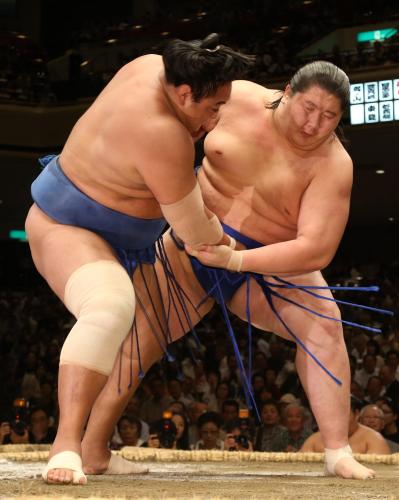 【画像・写真】逸ノ城　一気の逆襲で６連勝「我慢すれば何とかなると…」