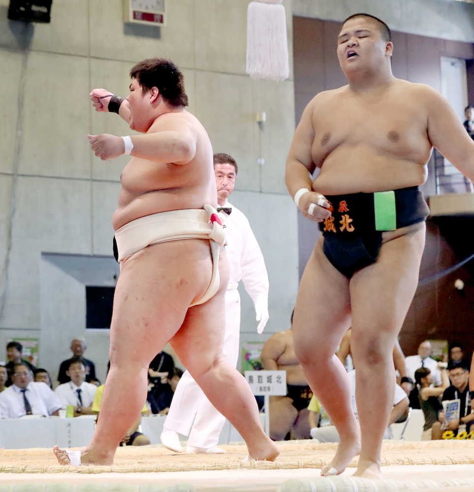 【画像・写真】金沢学院が１０年ぶり２度目Ｖ　インターハイ相撲団体