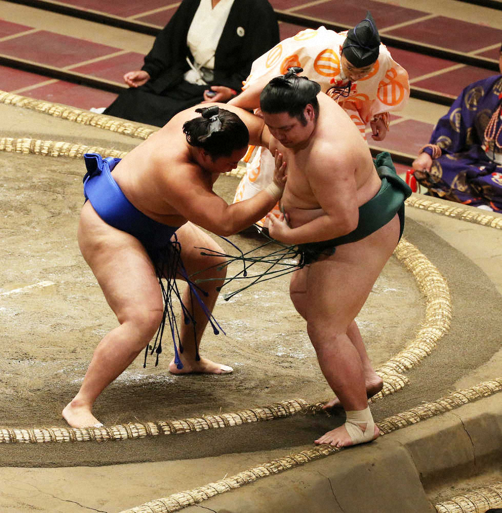 【画像・写真】琴コンビ無敗キープ　刺激し合う若手2人が存在感