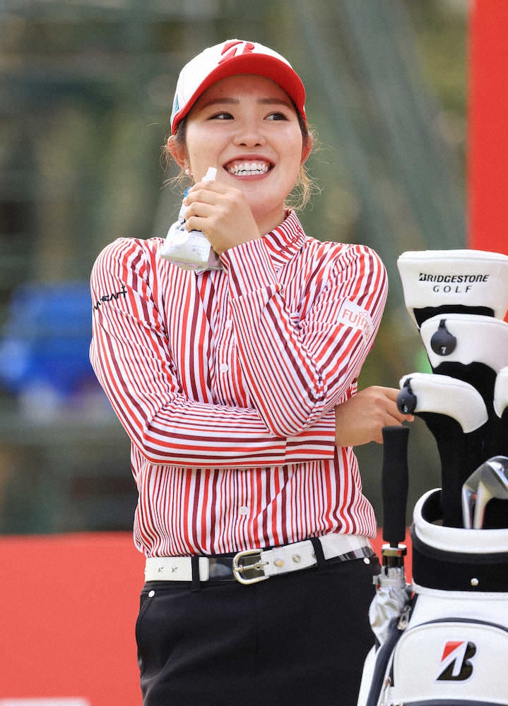 【画像・写真】古江彩佳　3週連続Vへ15位発進　14番から2連続ボギーにショックも「明日は明日。集中する」