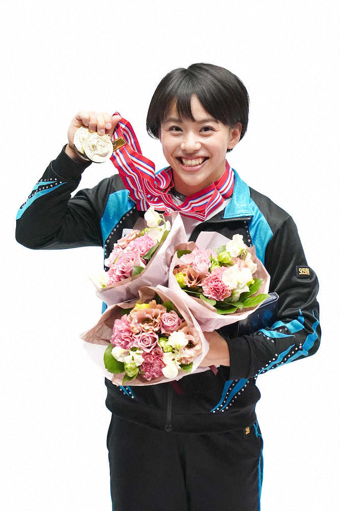 【画像・写真】村上茉愛が個人総合V「自分で褒めたい」跳馬でバイルス級のハイスコア