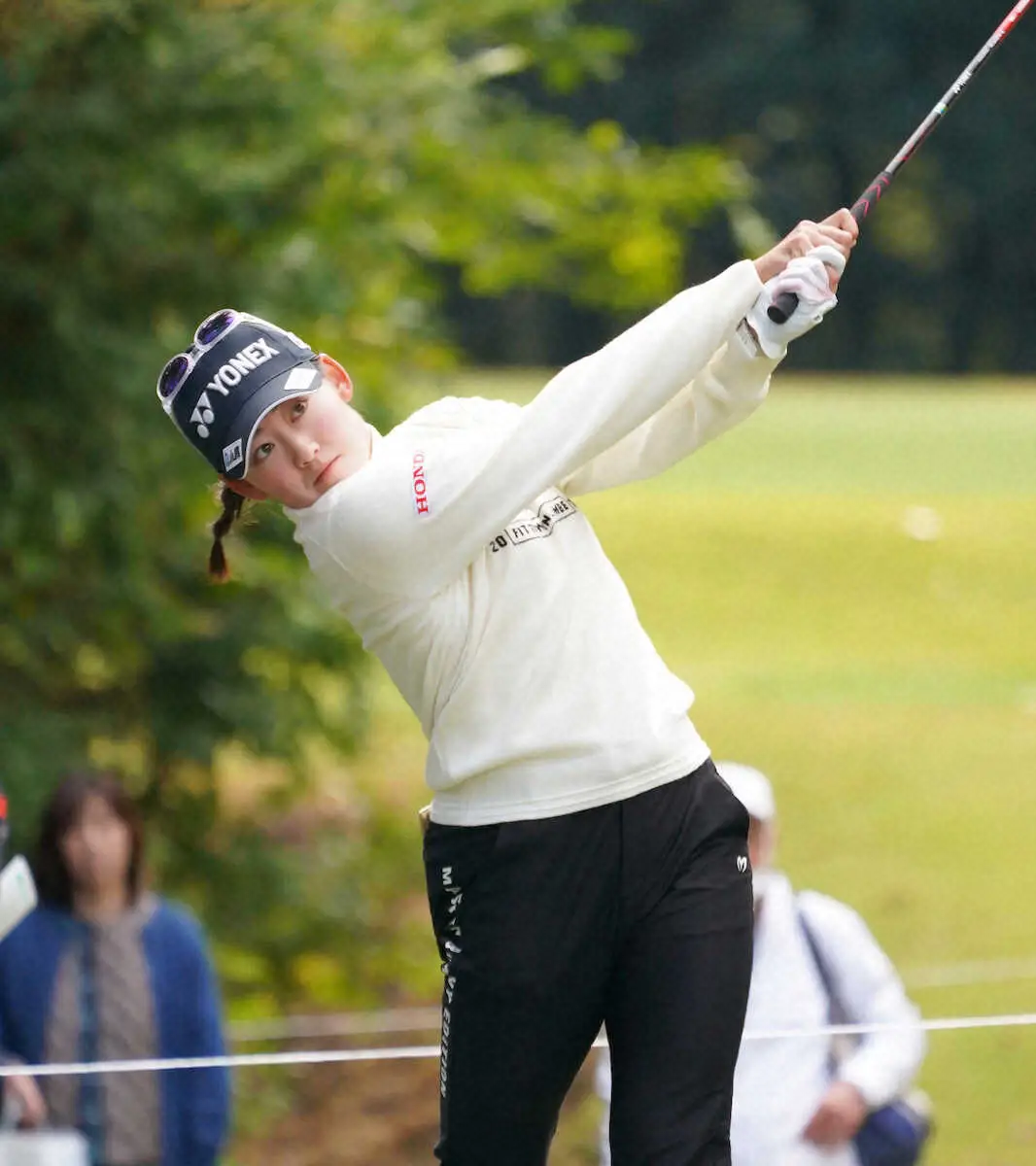 【画像・写真】岩井千怜、68で首位を堅守　予選2日間ともにバーディー量産「伸ばせるゴルフはしている」