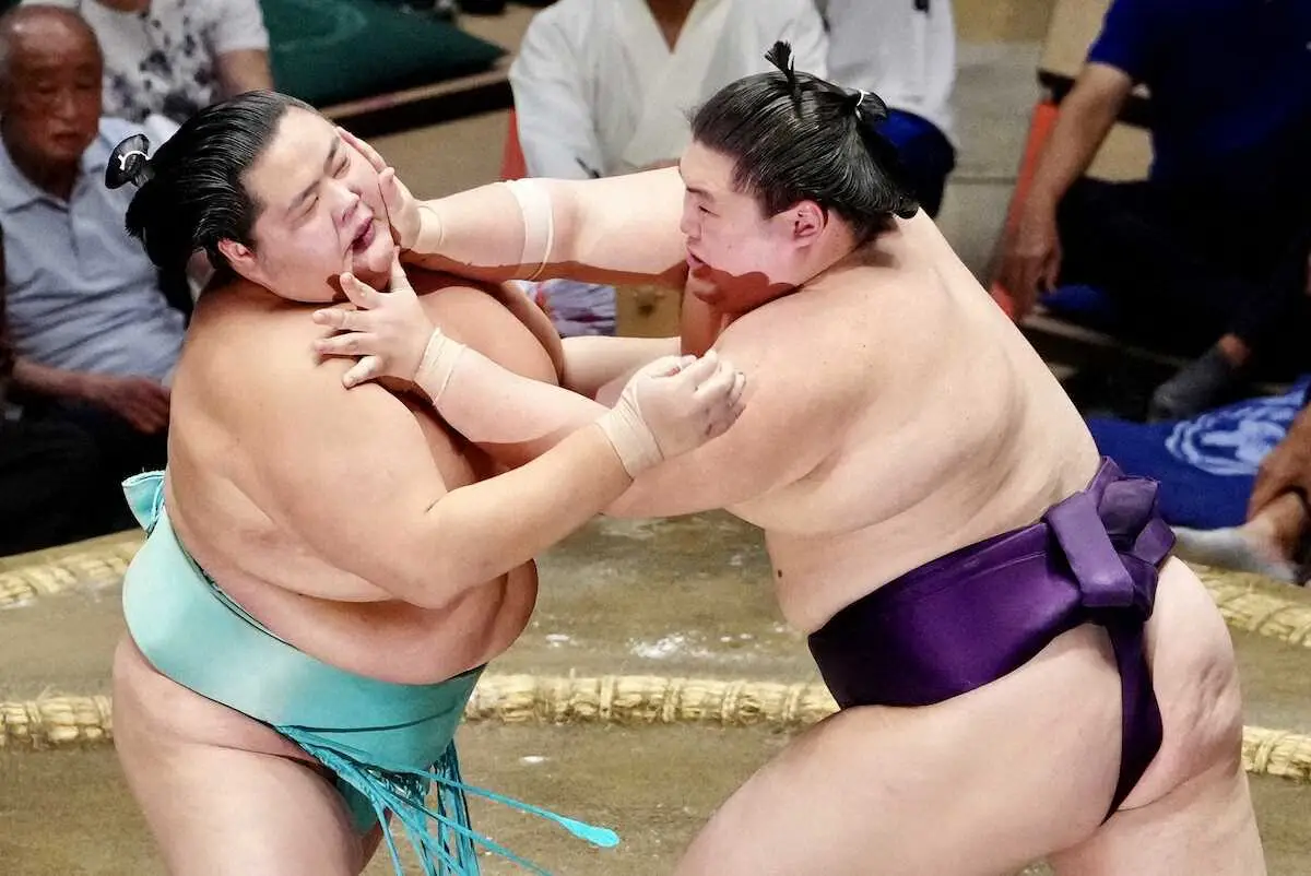 【画像・写真】琴桜が後輩・王鵬に敗れ初黒星　大の里が全勝守る　霧島が初黒星喫す　豊昇龍が連敗断ち切り2勝目