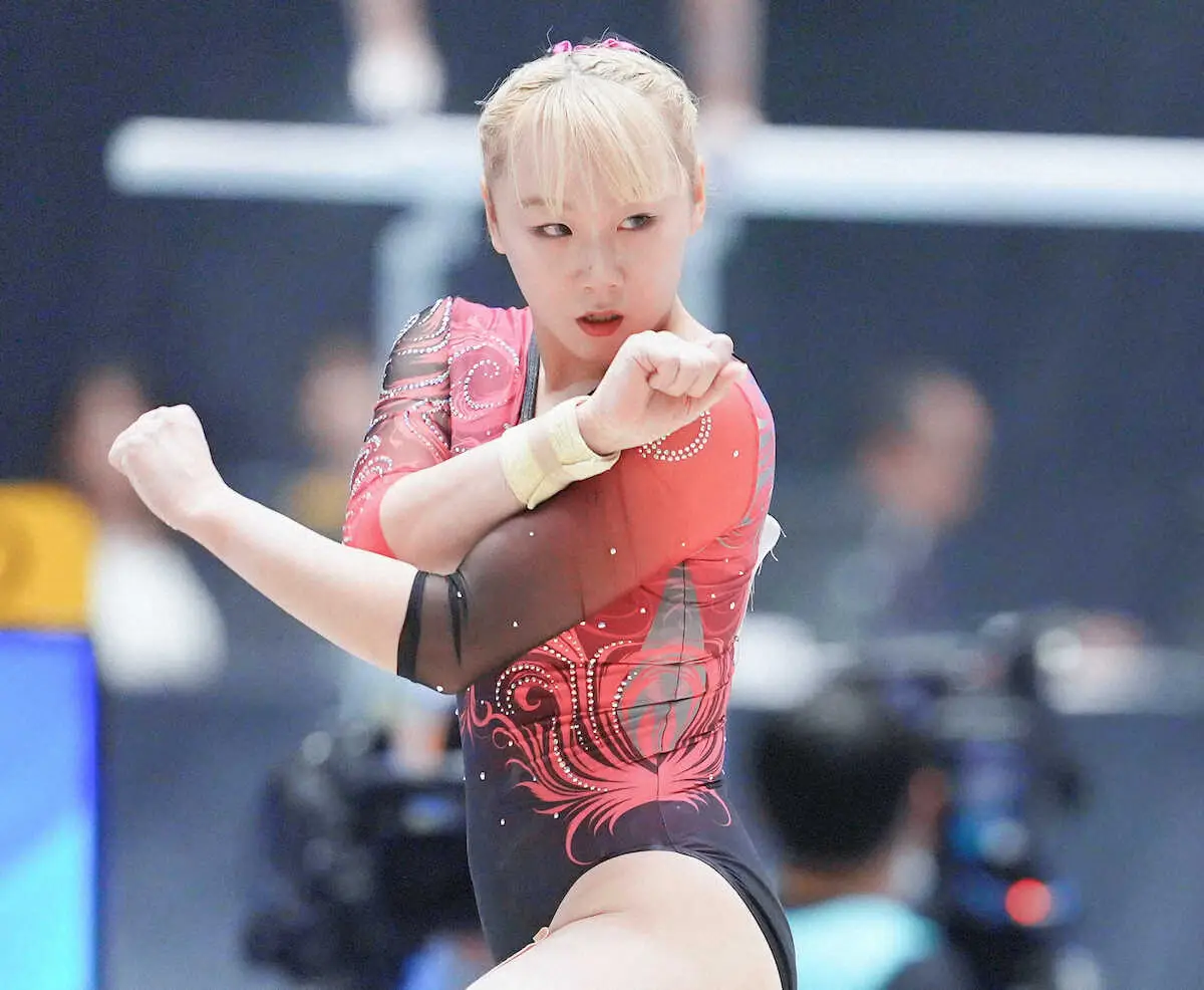 【画像・写真】【体操】順大の宮田笙子は涙　全日本団体選手権の女子で優勝逃し「勝てる実力はあった」