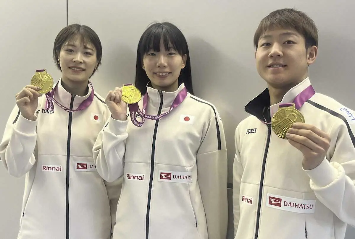 【画像・写真】【バドミントン】台湾オープン＆韓国マスターズ優勝の混合ダブルス渡辺＆田口ペアらが帰国